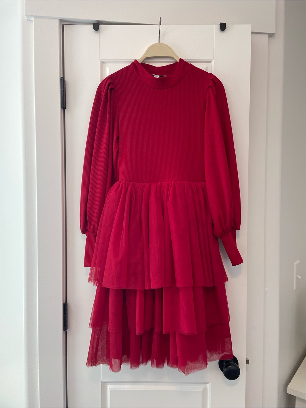 Ivy City Co Red Ribbed Bodice Tiered Tulle Midi Dress